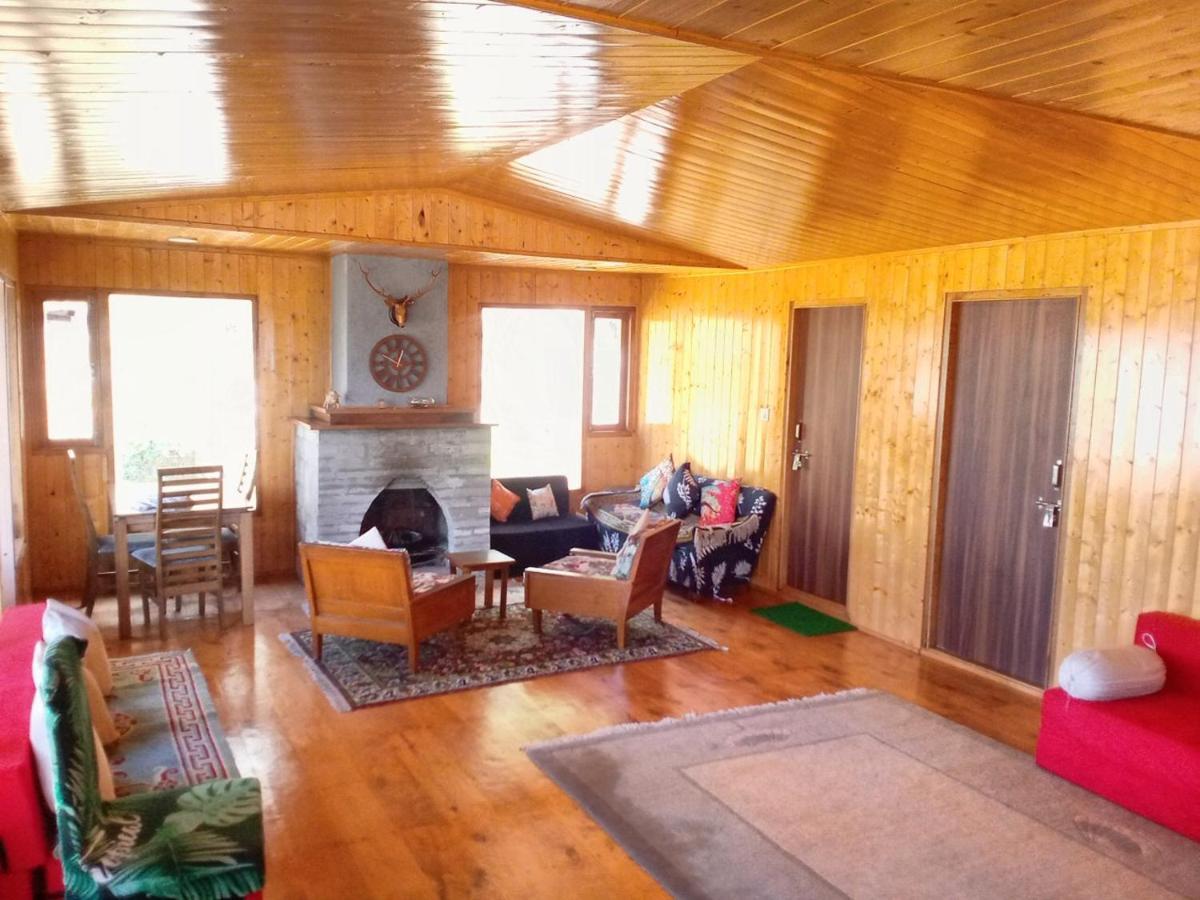 Log Cabin In The Woods Bed and Breakfast Gangtok Eksteriør billede