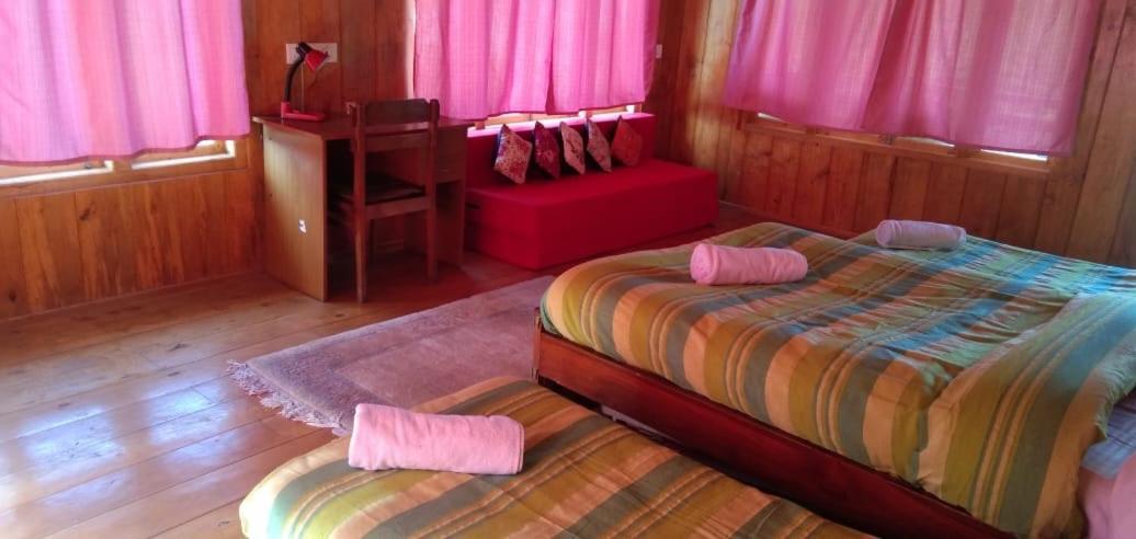 Log Cabin In The Woods Bed and Breakfast Gangtok Eksteriør billede