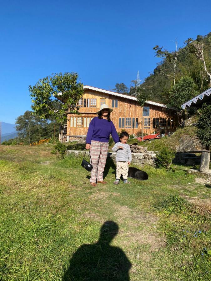 Log Cabin In The Woods Bed and Breakfast Gangtok Eksteriør billede