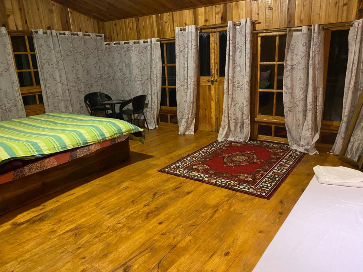 Log Cabin In The Woods Bed and Breakfast Gangtok Eksteriør billede